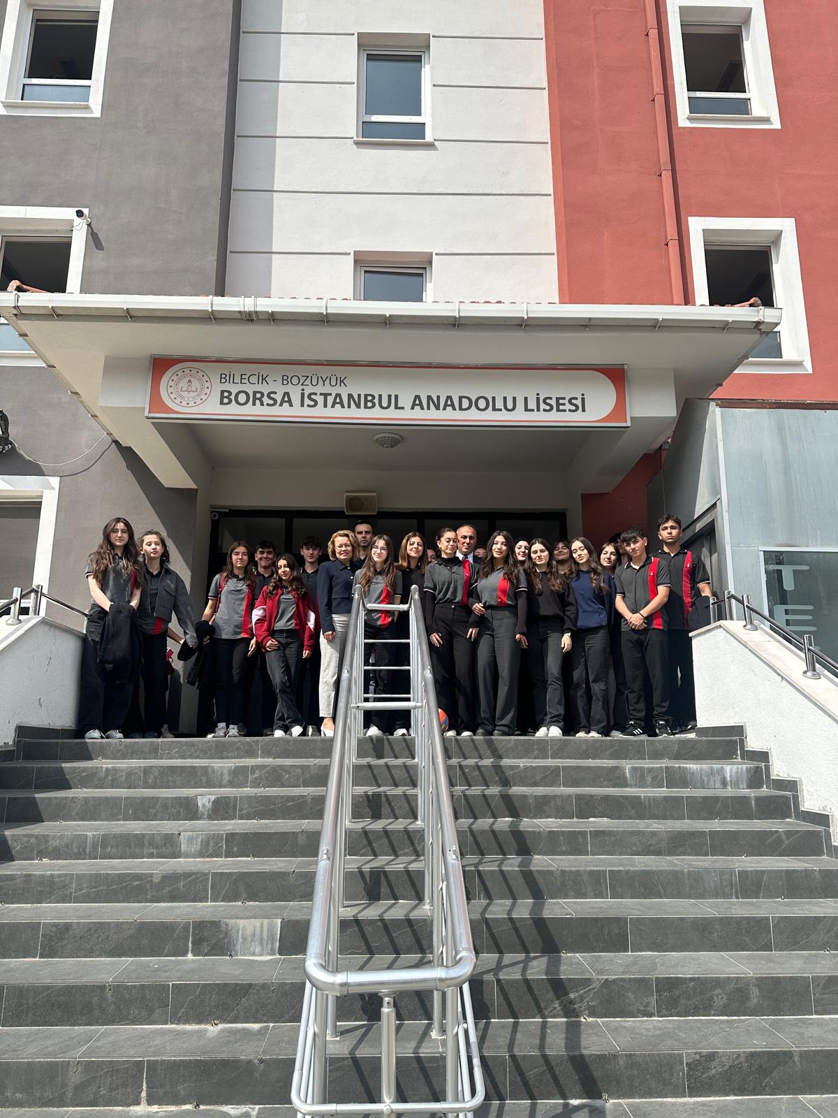 Bozüyük Borsa İstanbul Anadolu Lisesi Öğrencilerine Bölüm Tanıtım Toplantısı gerçekleştirildi.